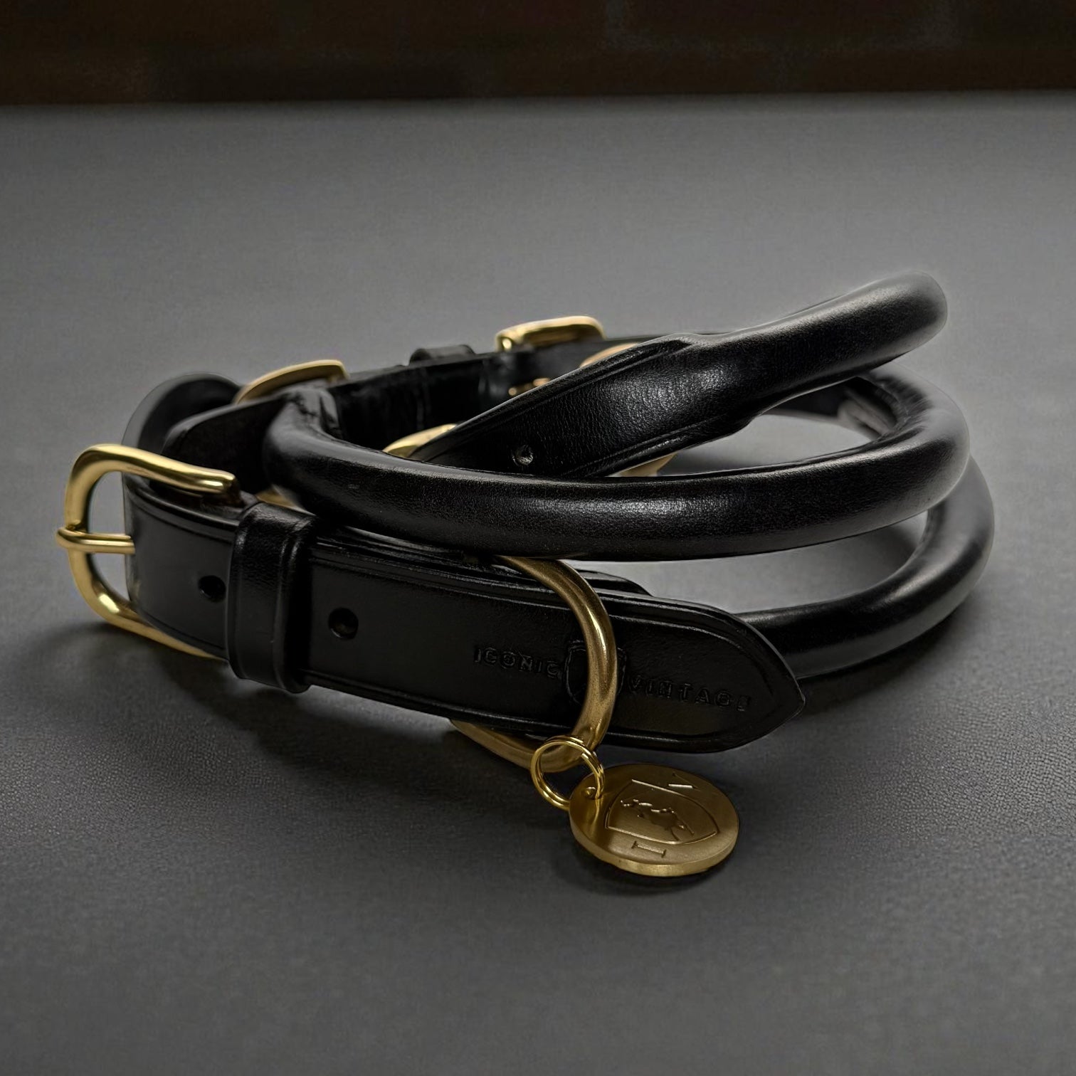 LUXE Rolled Leather Collar image 2